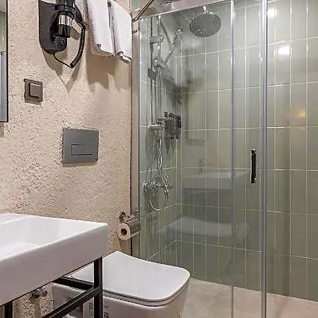 Fora Lara Hotel 3*