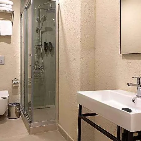 Hotel Fora Lara 3*