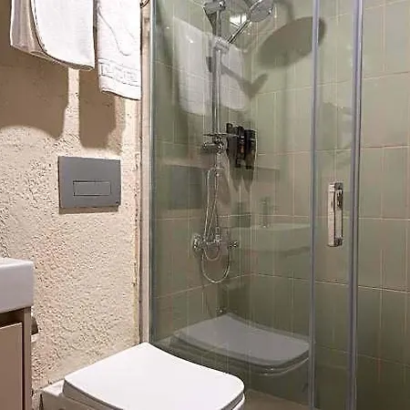 Fora Lara Hotel 3*