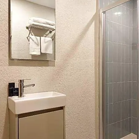 Fora Lara Hotel