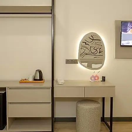 Fora Lara Hotel